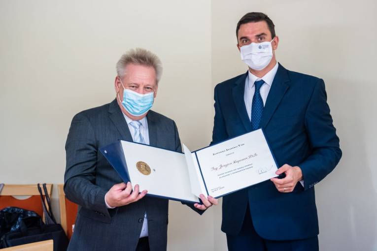 Dr. JURAJ LAPIN, HOLDER OF THE AUREL STODOLA DISTINCTION OF SAV